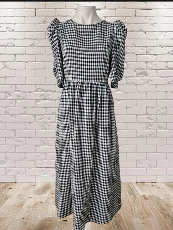 Topshop Dresses & Skirts - Topshop IBlue  and White Gingham Cross Back Smock Midi Dress Size 8